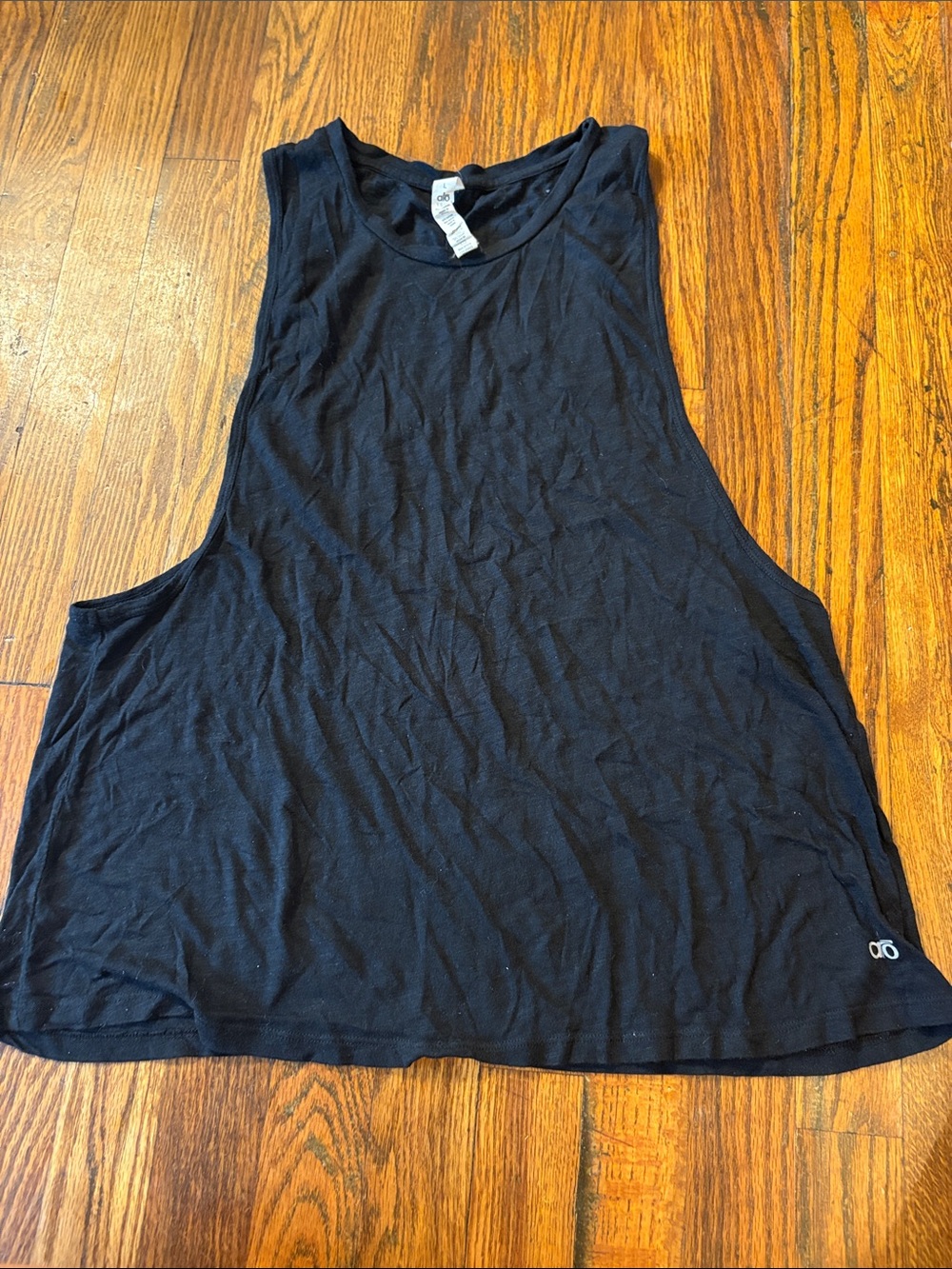 🎉ALO Yoga Black Tank with Silver Logo